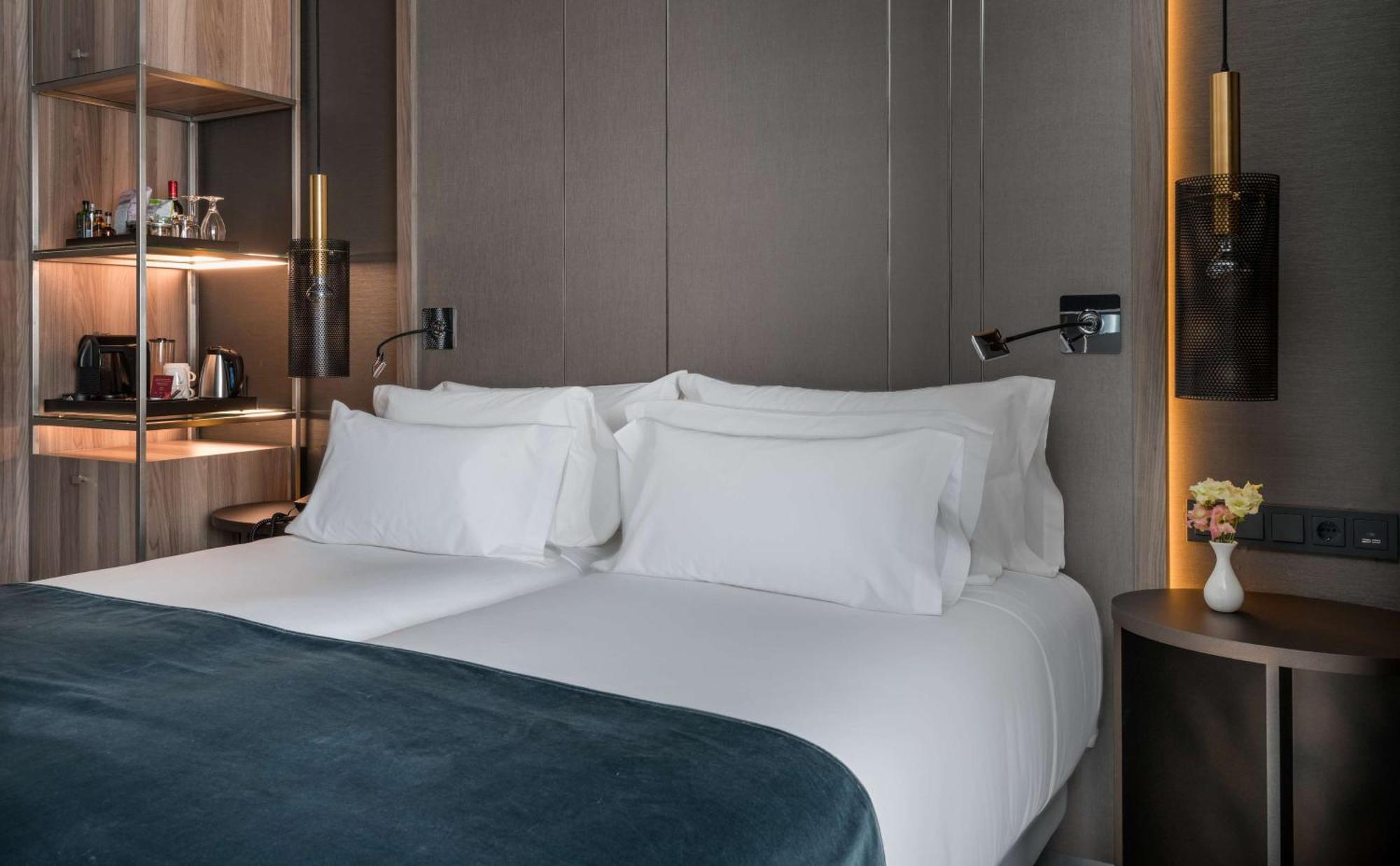 Hotel Nh Collection Madrid Gran Via Extérieur photo
