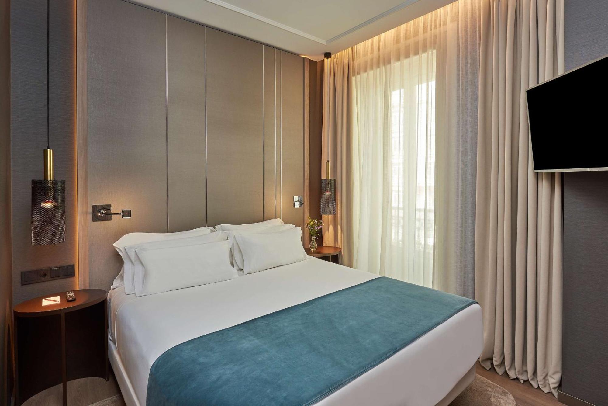 Hotel Nh Collection Madrid Gran Via Extérieur photo