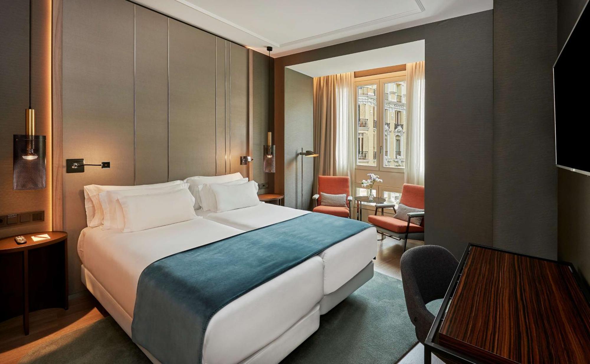 Hotel Nh Collection Madrid Gran Via Extérieur photo
