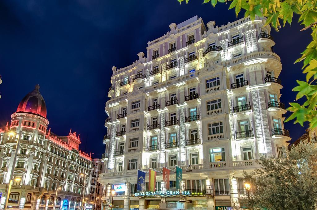Hotel Nh Collection Madrid Gran Via Extérieur photo