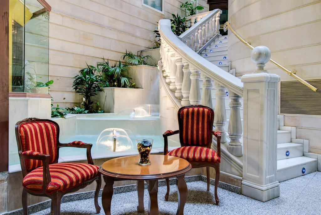 Hotel Nh Collection Madrid Gran Via Chambre photo