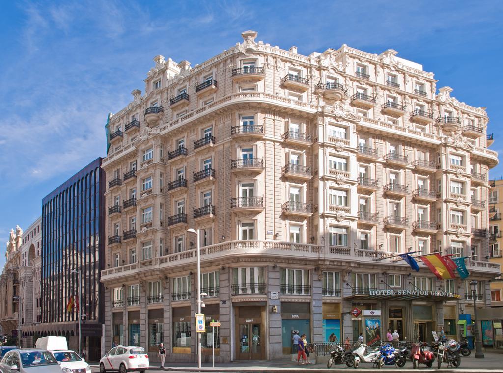 Hotel Nh Collection Madrid Gran Via Extérieur photo